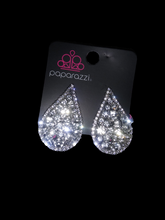 Load image into Gallery viewer, REIGN-Storm Earrings Silver/White