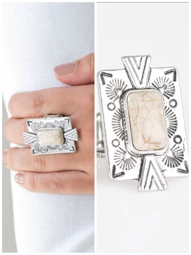 So Smithsonian Ring White/Crackle