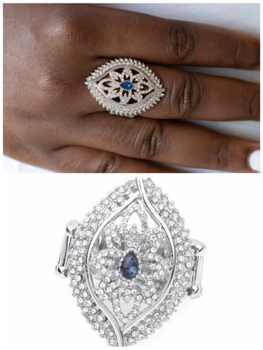 Glammed Up Gardens Ring Blue/Silver