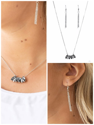 Deco Decadence Necklace Silver