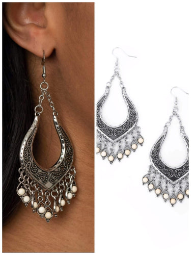 Sahara Fiesta Earrings Silver/White