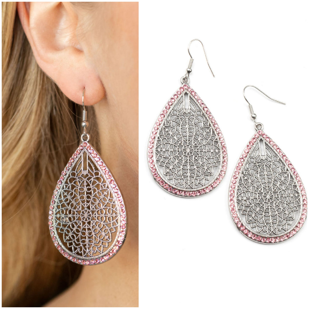 Fleur De Fantasy Earrings Pink